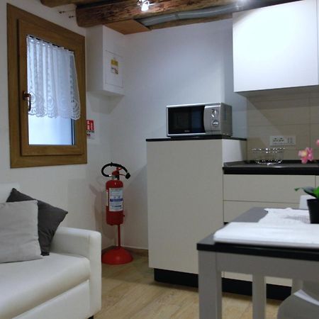 Tre Raggi Apartment เวนิส ภายนอก รูปภาพ